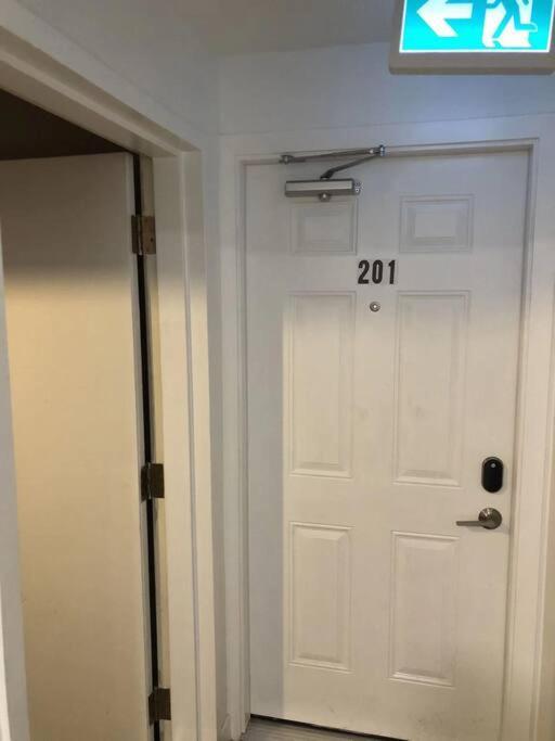 Unit #201 Cozy Mountain View 1Br In Dt Lejlighed Canmore Eksteriør billede